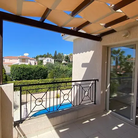 Luxury Phaedra Klorakas