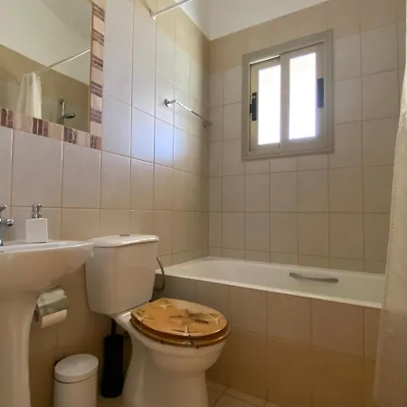 Luxury Phaedra Klorakas